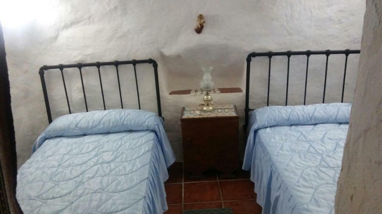 Gasthaus Cueva Rural La Noguera Pegalajar Exterior foto