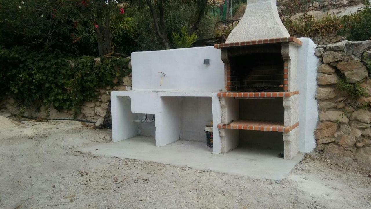 Gasthaus Cueva Rural La Noguera Pegalajar Exterior foto